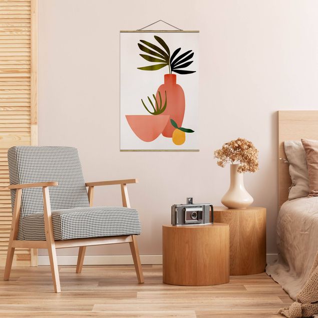 Stoffbild mit Posterleisten - Rosa Vasen und Zitrone - Hochformat