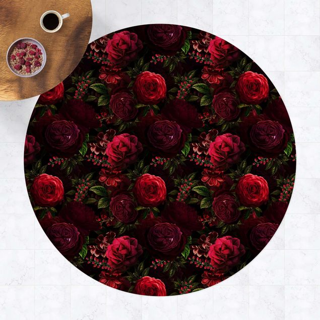 Teppiche Rote Rosen vor Schwarz