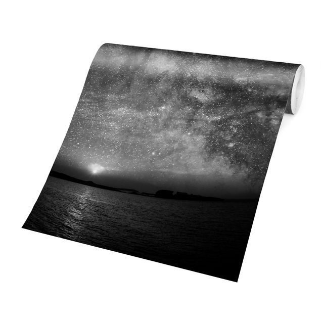 Fototapete - Sonne und Sternenhimmel am Meer Schwarz-Weiß