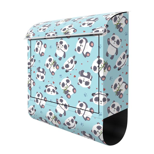 Briefkasten Design Süße Pandabären mit Tapsen und Herzen Pastellblau
