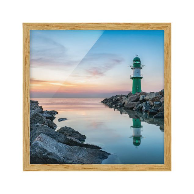 Bild mit Rahmen - Sunset at the Lighthouse - Quadrat