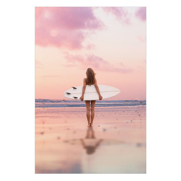 Fensterbilder Surfergirl mit Board im Abendrot