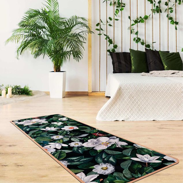 Moderne Teppiche Tropische Nacht mit weißen Blumen