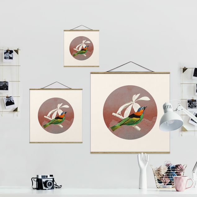 Stoffbild mit Posterleisten - Vogel Collage im Kreis II - Quadrat 1:1