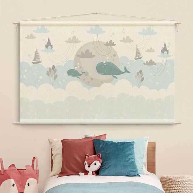Wandteppich XXL Wolken mit Wal und Schloss